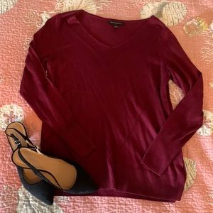 Banana republic burgundy sweater